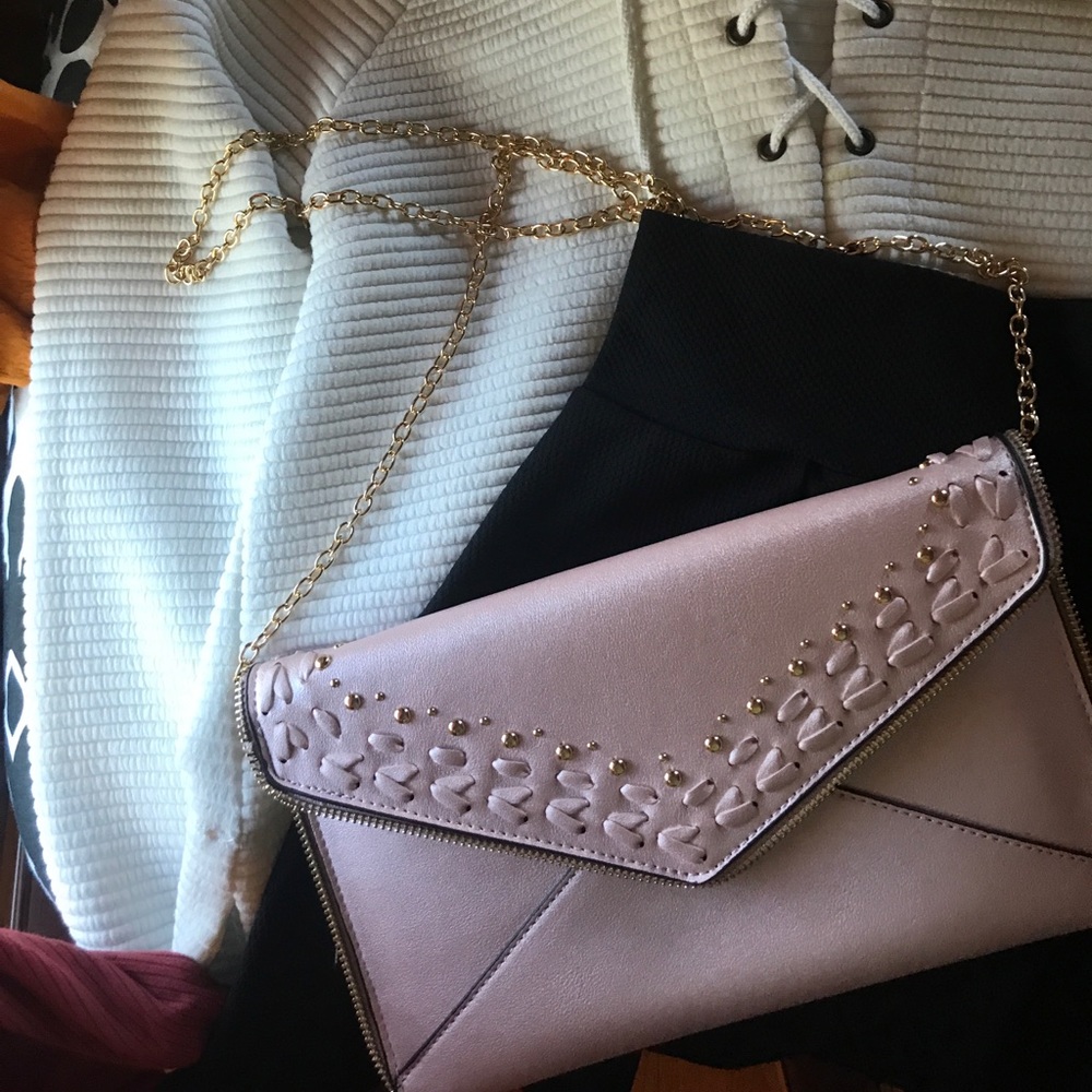 Pink purse! - Picture 2 of 4