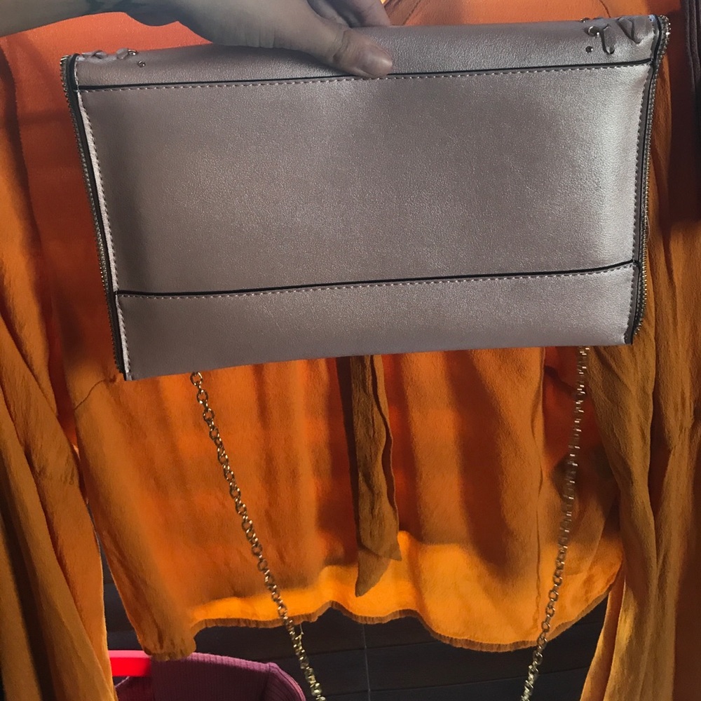 Pink purse! - Picture 4 of 4