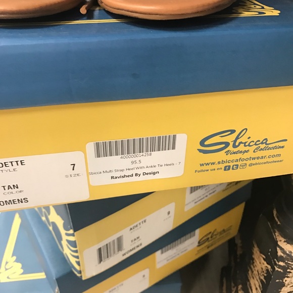 Multi step heel with ankle tie - Picture 3 of 3