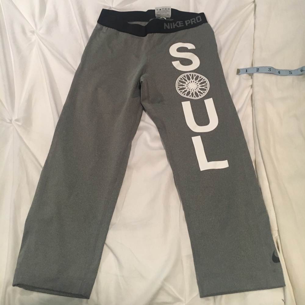 NikePro SoulCycle pants new!