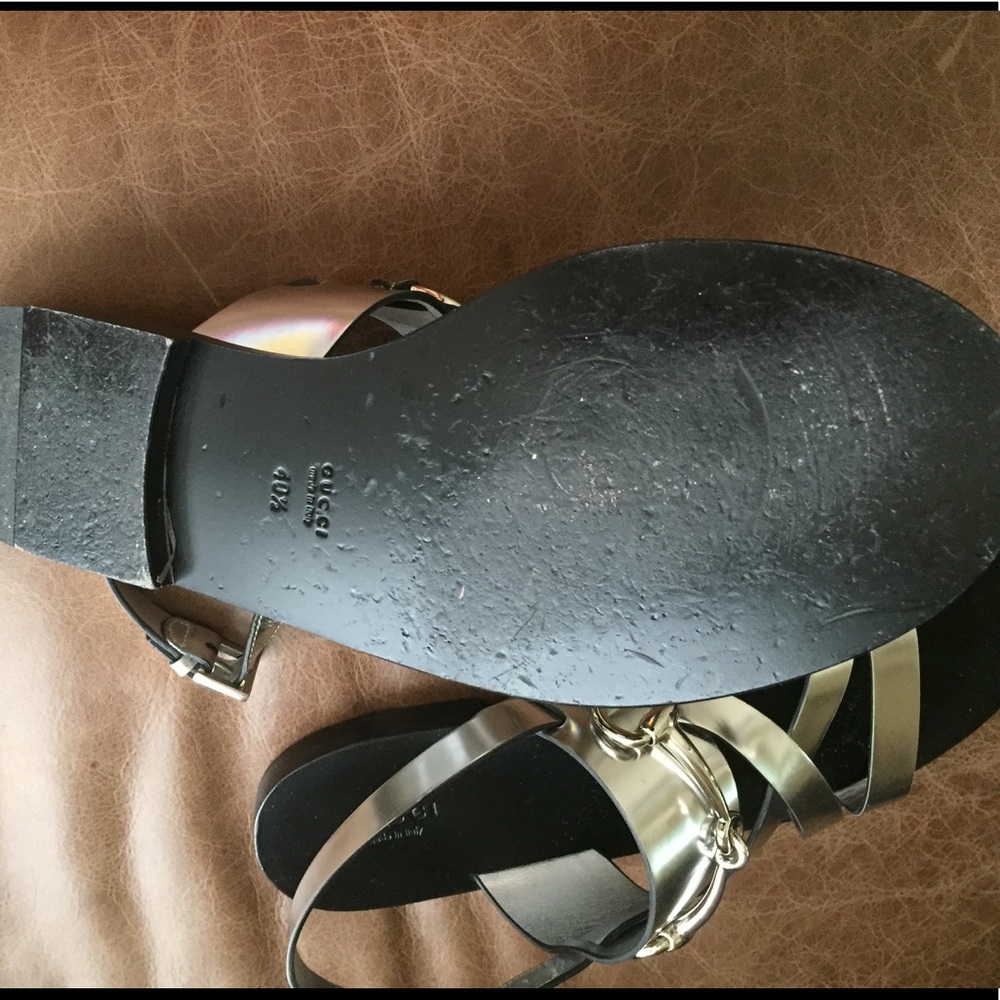 Argento Gucci  silver sandals with buckle and Logo - Picture 2 of 4