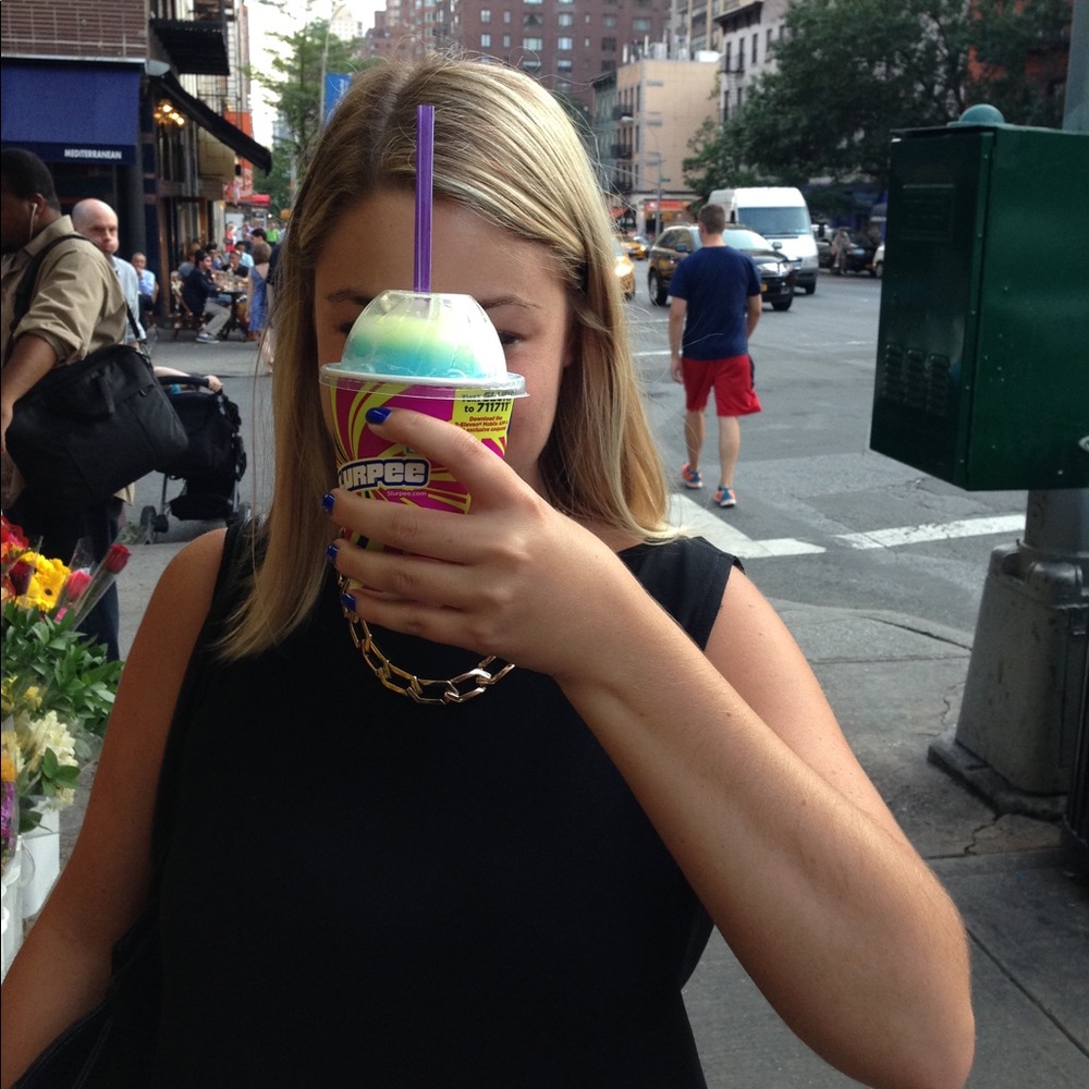 Meet your Posher, Nicole