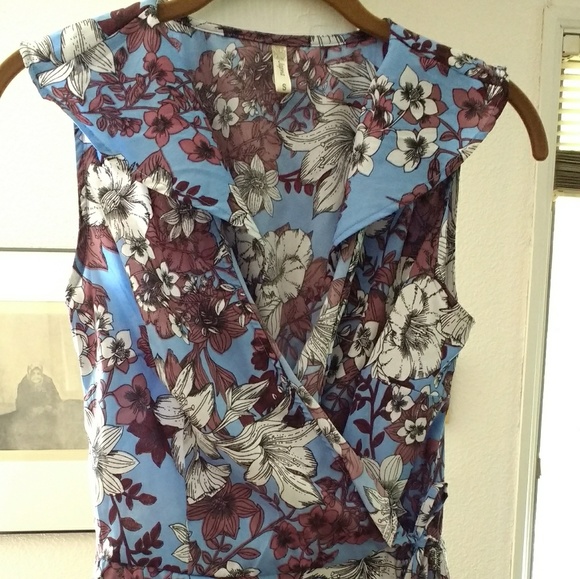 Multicolored wrap top - Picture 2 of 4