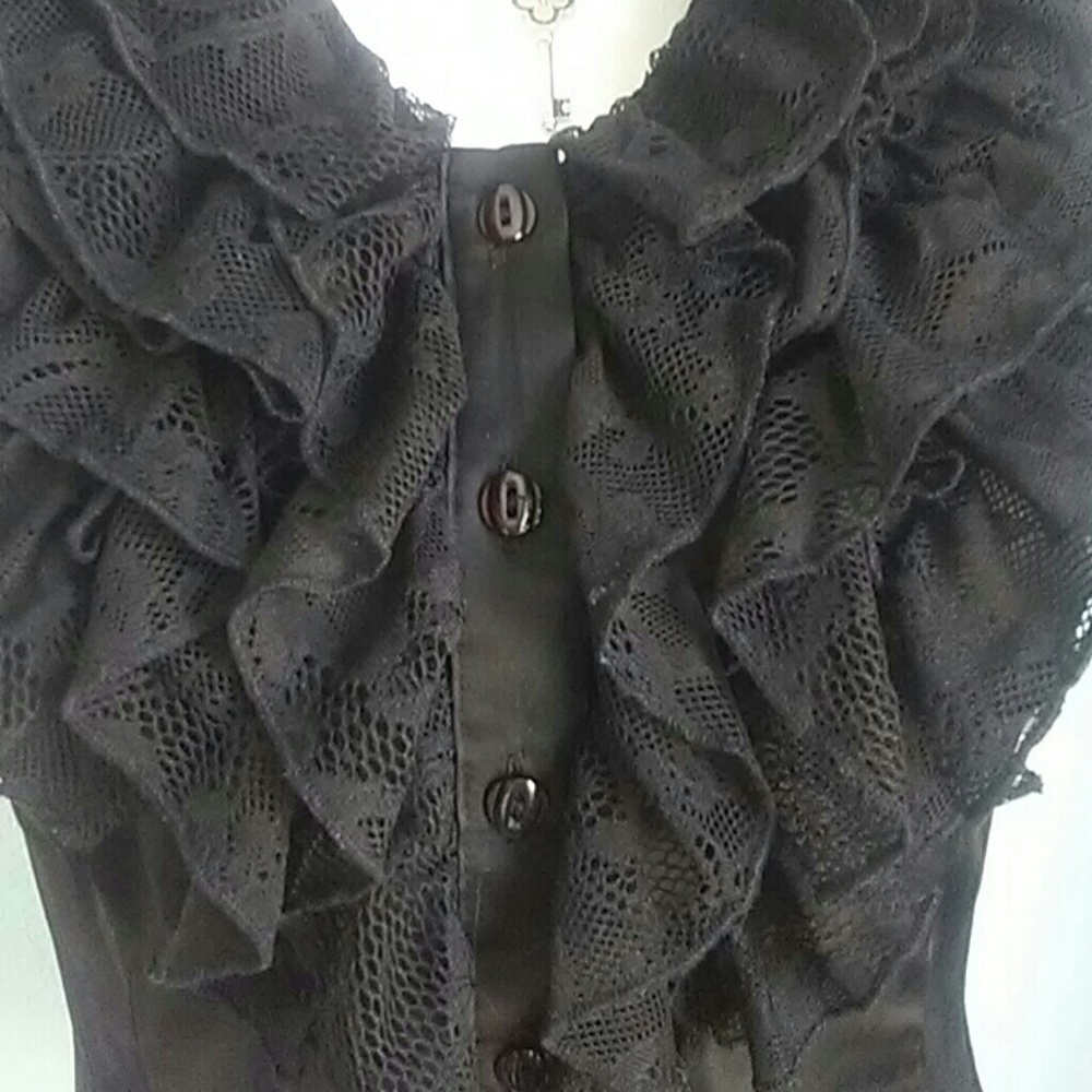 Spense Ruffle Button Up Sleeve Less Blouse - Picture 4 of 7