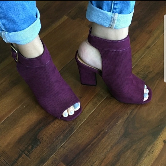 💜3/$50 Wine Booties - Picture 3 of 7