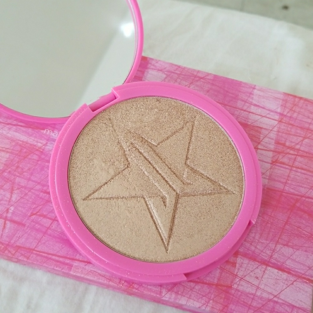 Jeffree Star Skin Frost Siberian Gold