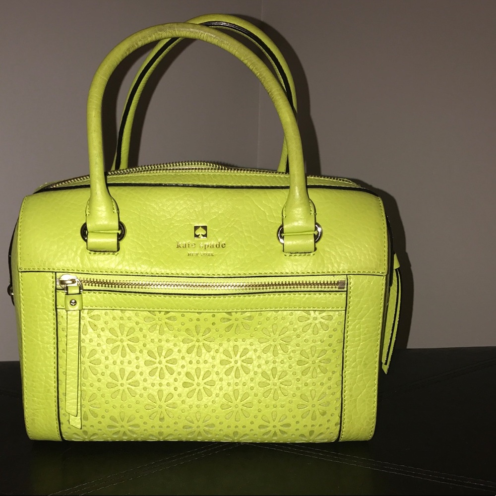 Kate Spade (Medium Purse)
