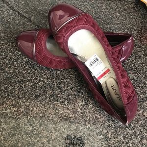 Alfani NEW W/Tags quilted patent leather flats 🎉