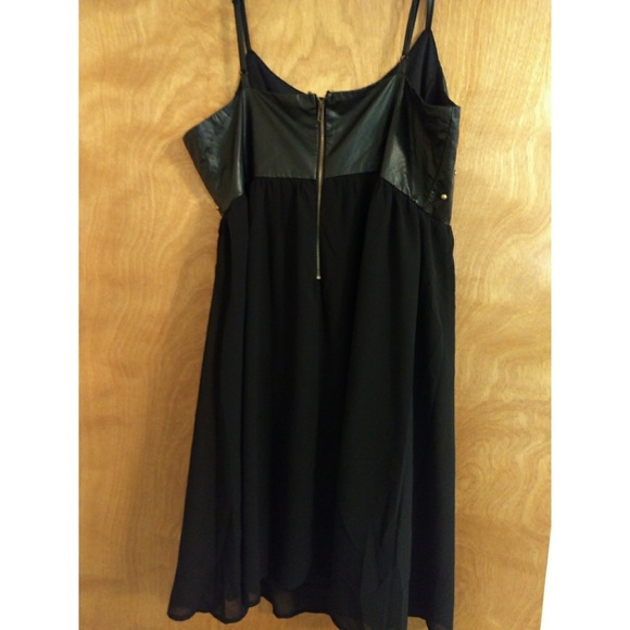 Black pho leather dress - Picture 2 of 2