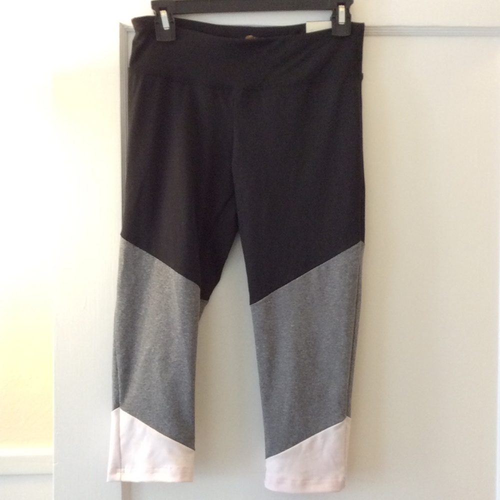Balance Collection Athletic Capri Pant Colorblock