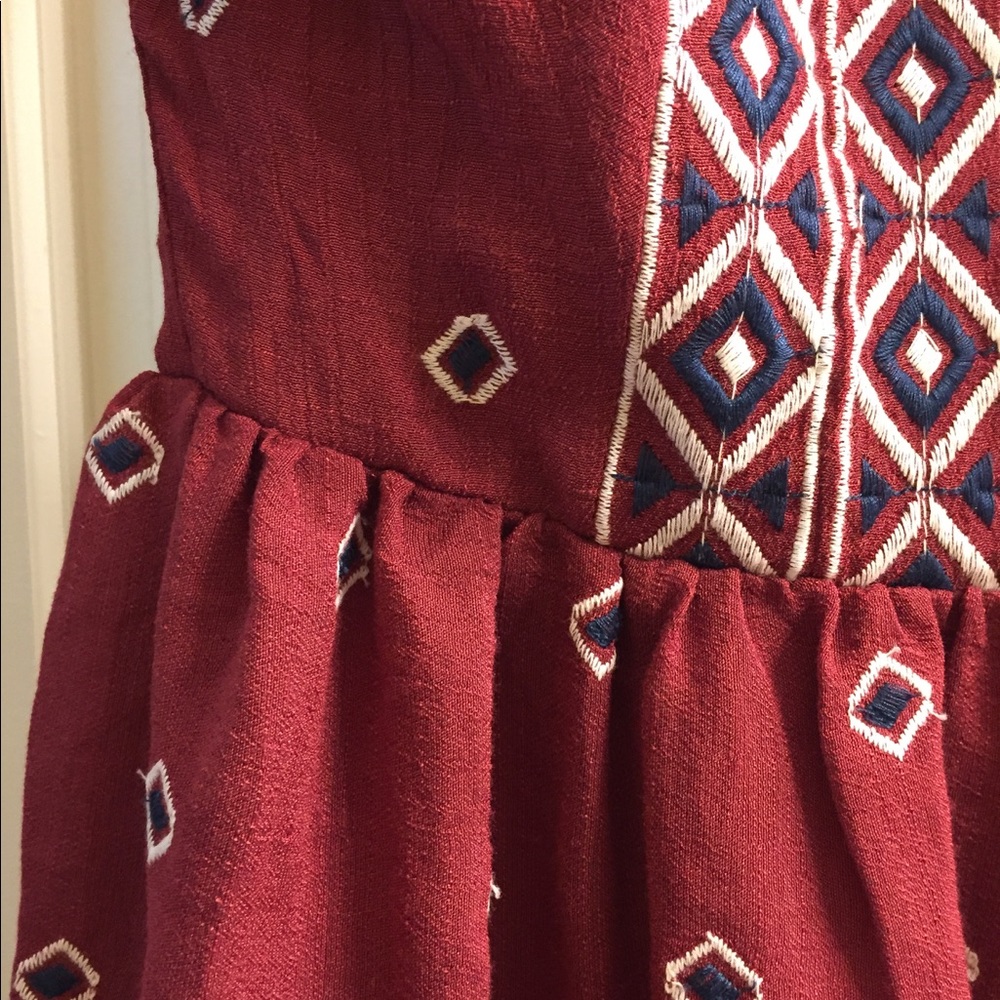 Francesca's Geometric Embroidery Racer Back Dress - Picture 4 of 6
