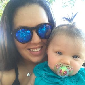 Meet your Posher, Briana