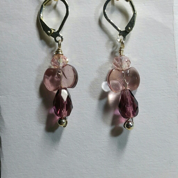 #0112 Lavender Swarovski Crystal Angel Earrings - Picture 1 of 2