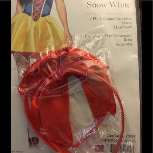 Snow White costume