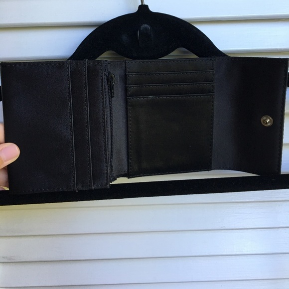 Kate Spade Wallet - Picture 3 of 3