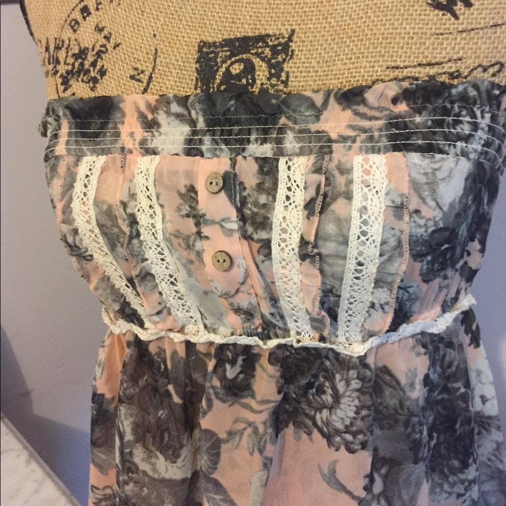 Strapless top - Picture 2 of 4