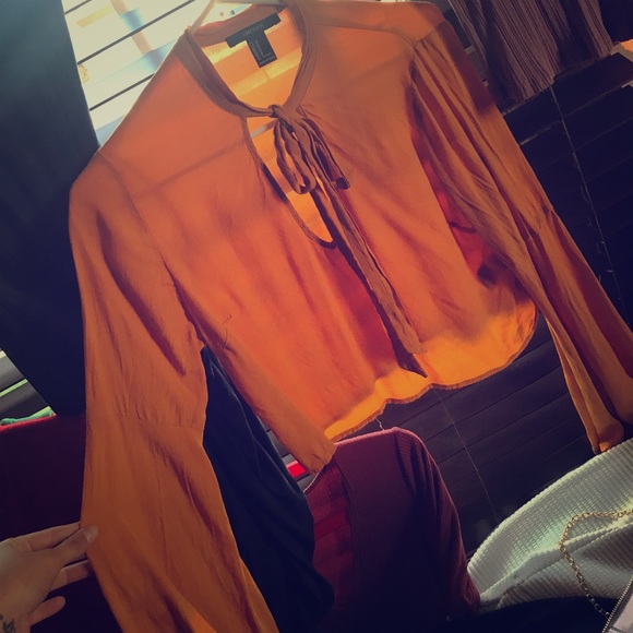 Flowing yellow top! - Picture 1 of 3