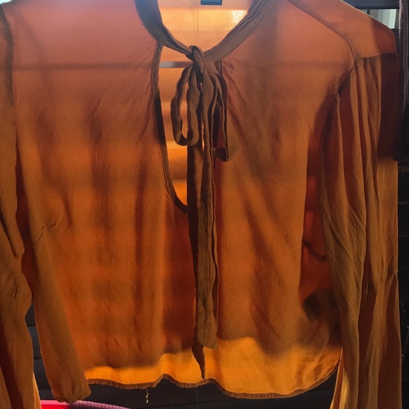 Flowing yellow top! - Picture 2 of 3