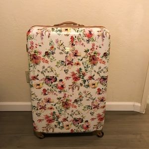 Jessica Simpson Luggage