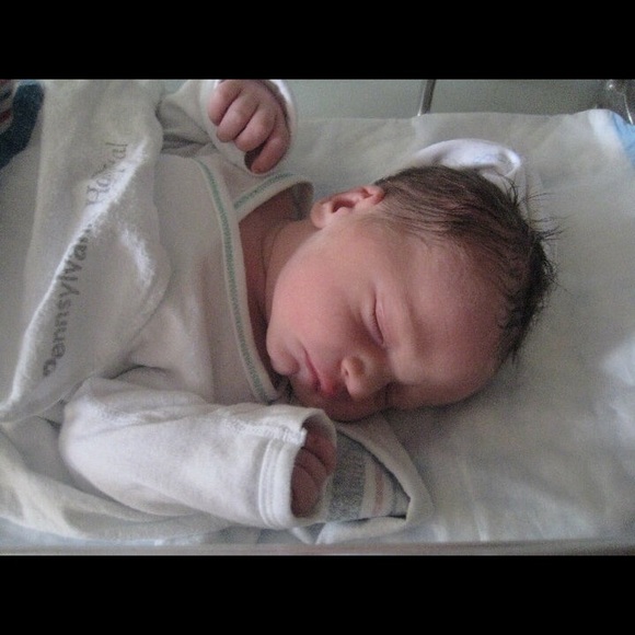Meet your Posher, Sarah - Picture 1 of 1