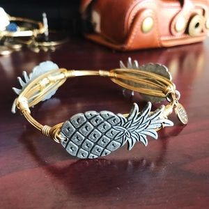 🆕 Bourbon and Bowties Pewter Pineapple Bangle