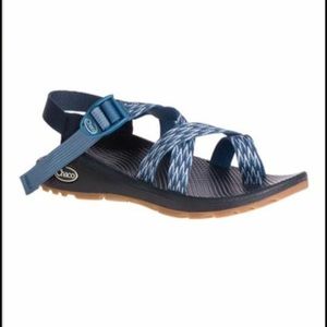 Women's Chaco Z/ Cloud Sandals sz 5