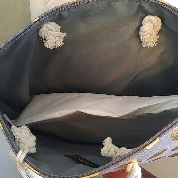 Gray and gold polka dot tote - Picture 4 of 4