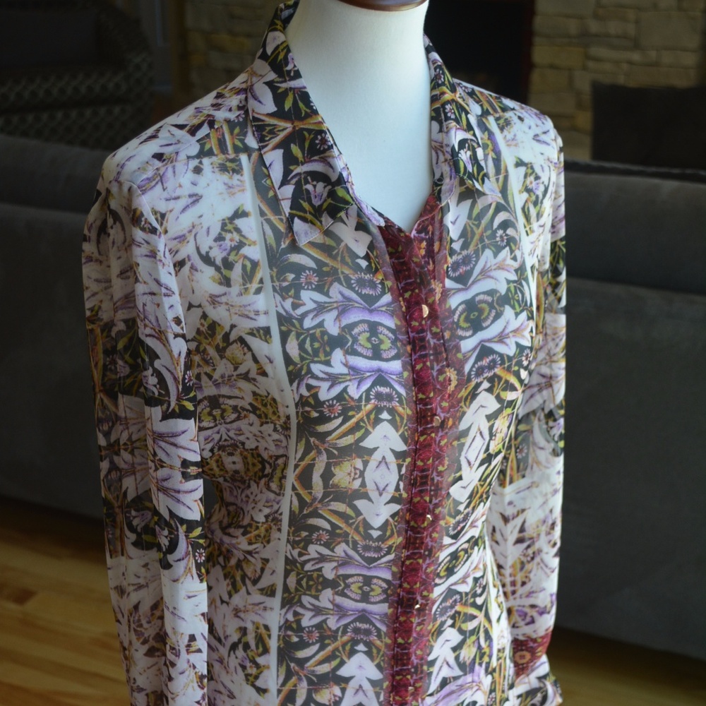 IVANKA TRUMP PRINT BLOUSE