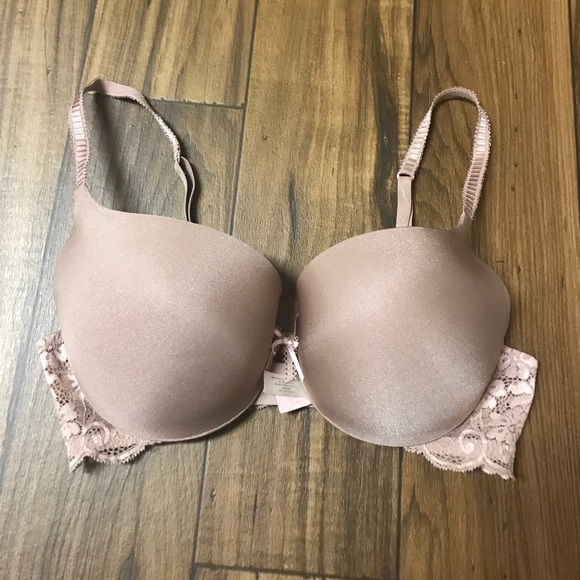 Victorias Secret Angel push up bras - Picture 2 of 5