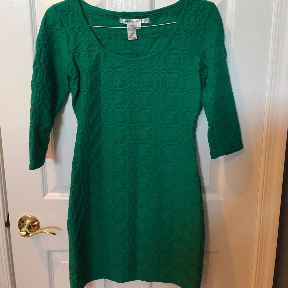 Max Studio 3/4 sleeve mini dress