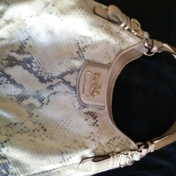 Purses - Picture 3 of 3