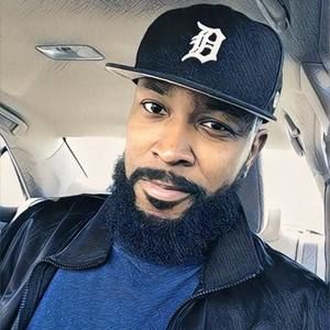 Meet your Posher, Derrick