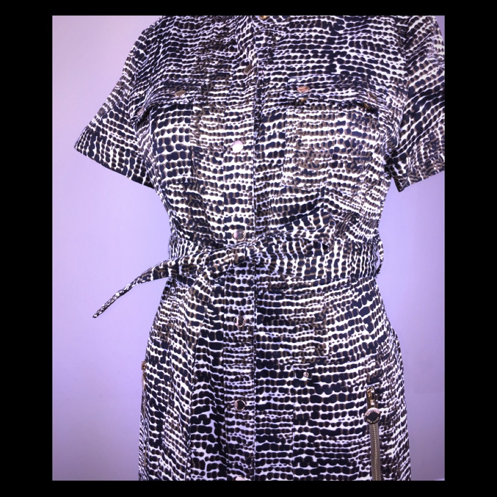 Women dress