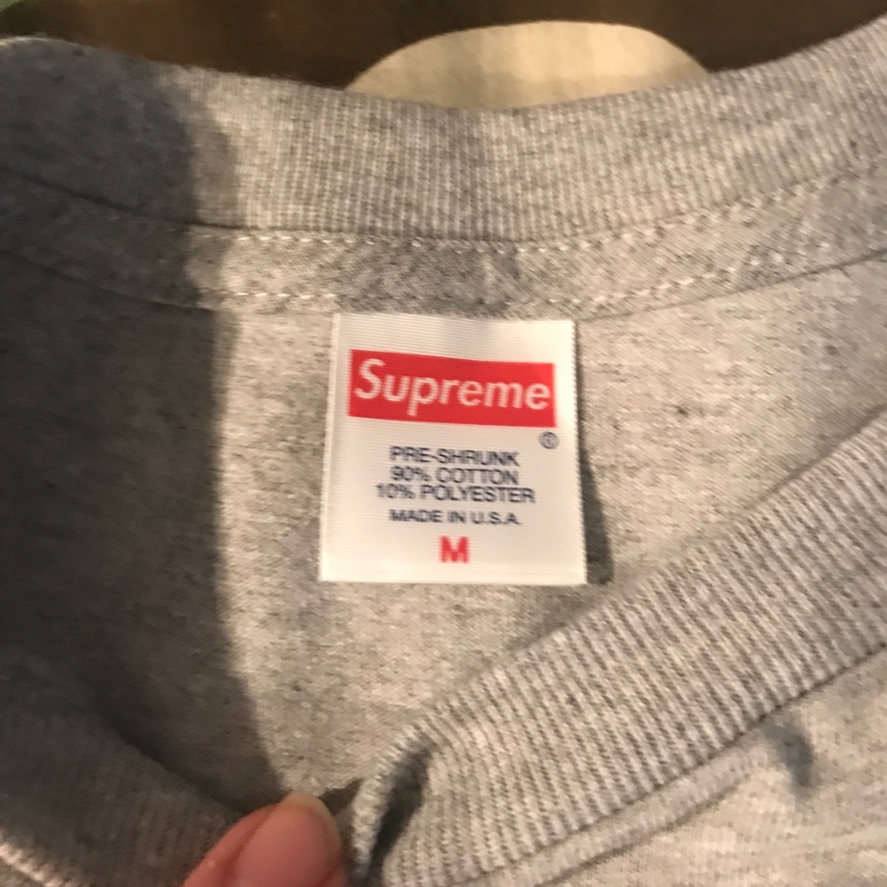 Supreme shirt - Picture 2 of 4