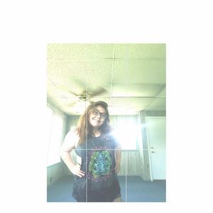 Meet your Posher, Leigha