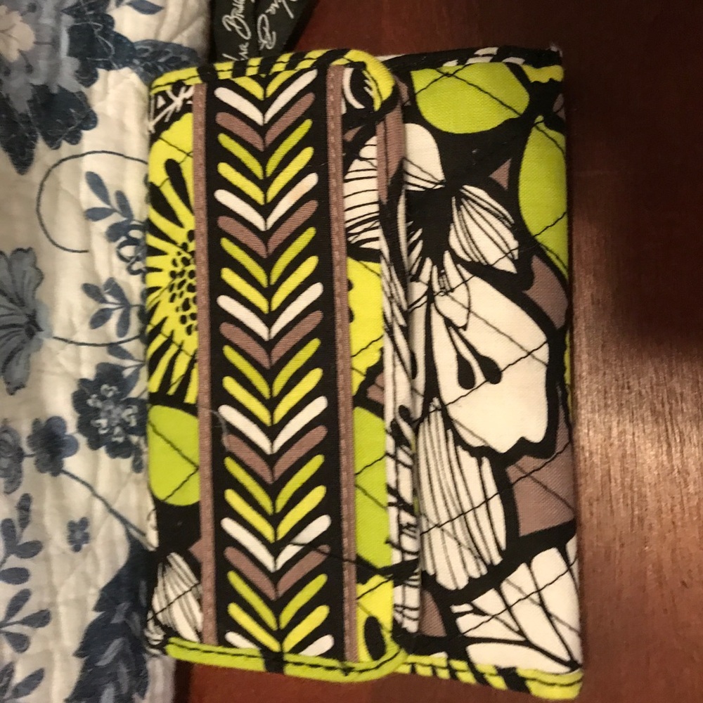 Vera Bradley compact wallet