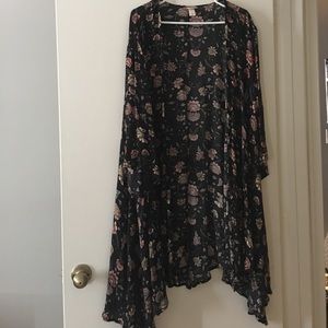 Recently purchased at target. Long soft cardigan.