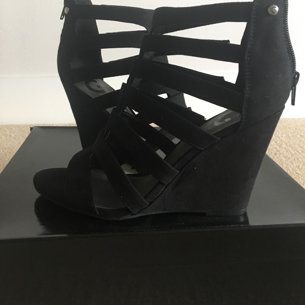 Guess brand new shoes black platform