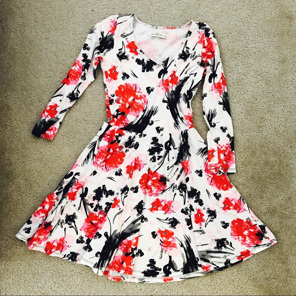 Abercrombie & Fitch Floral Fit and Flare Dress