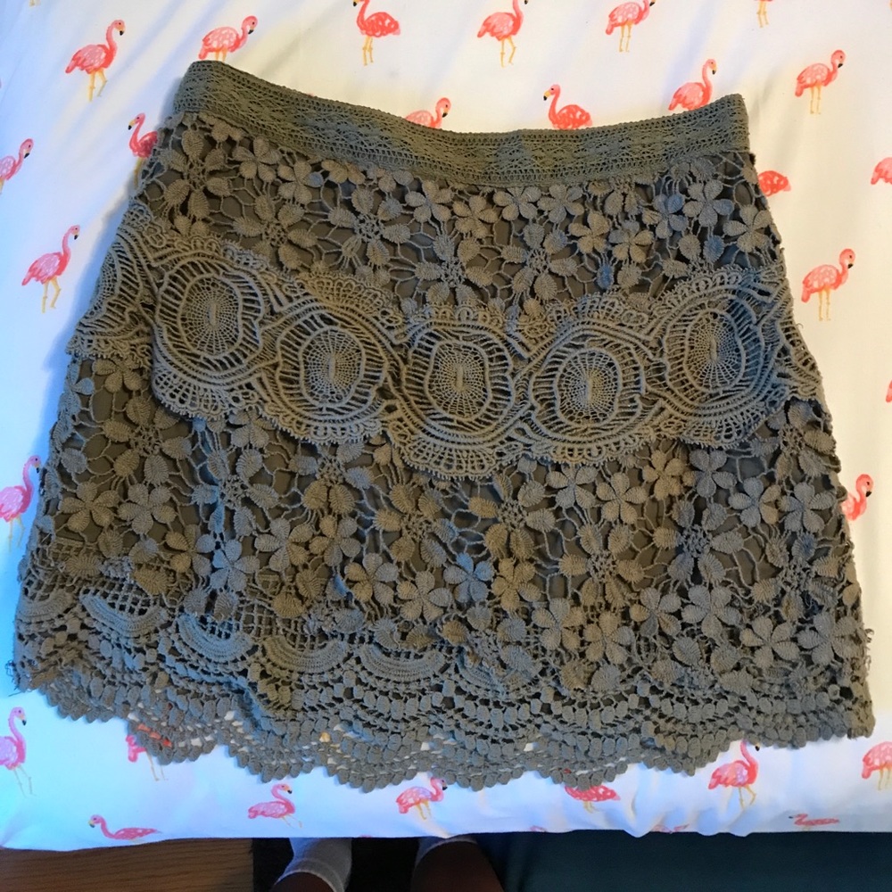 Adorable free people crotchet skirt
