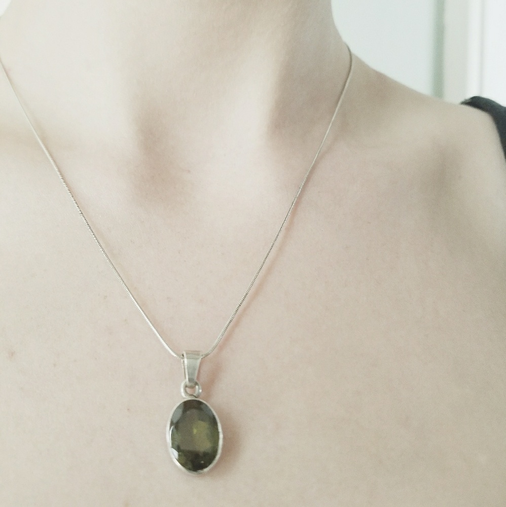 Necklace peridot