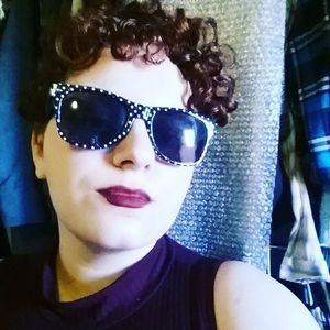 Meet your Posher, Jeniveve