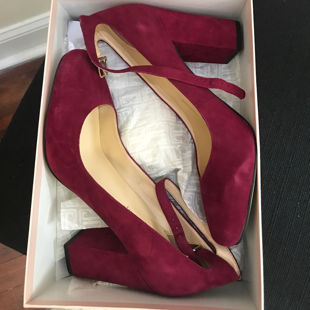 Ivanka trump oasia pumps