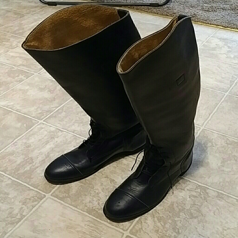 Riding boots