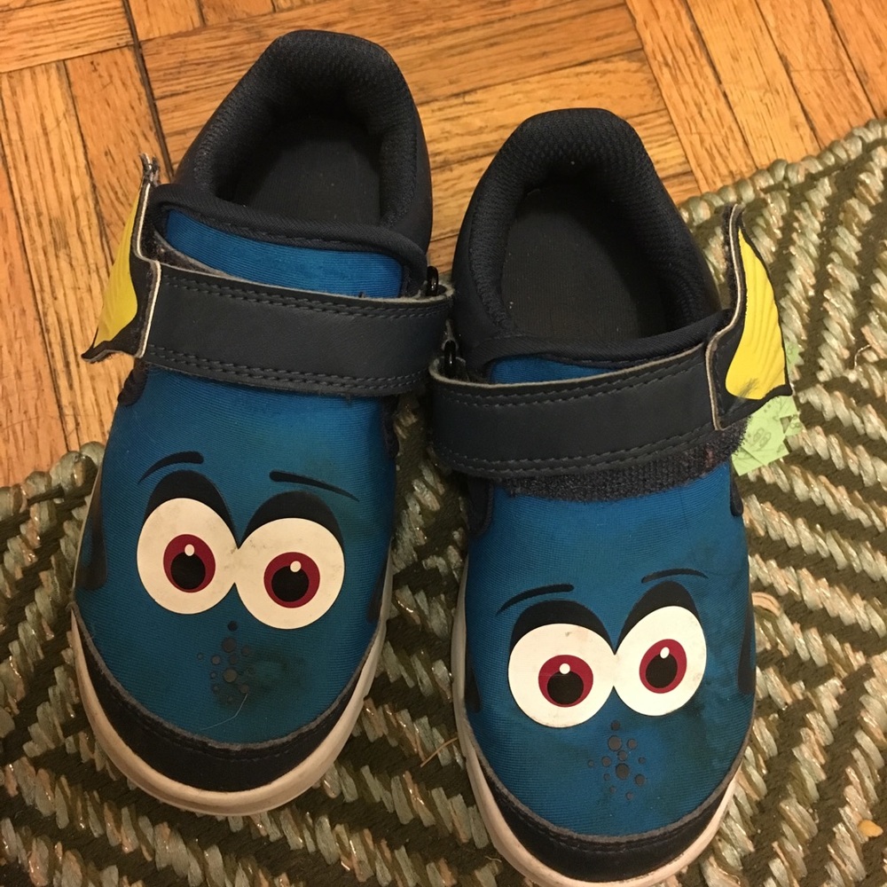 Adidas dory sneakers