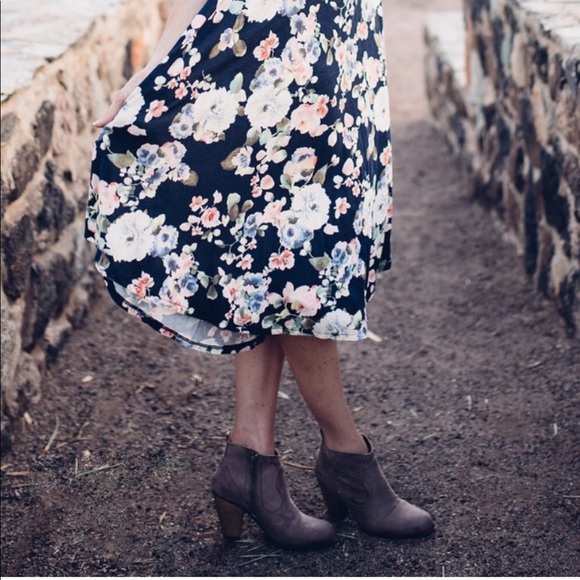 Taupe Sunburst Bootie - Picture 7 of 8