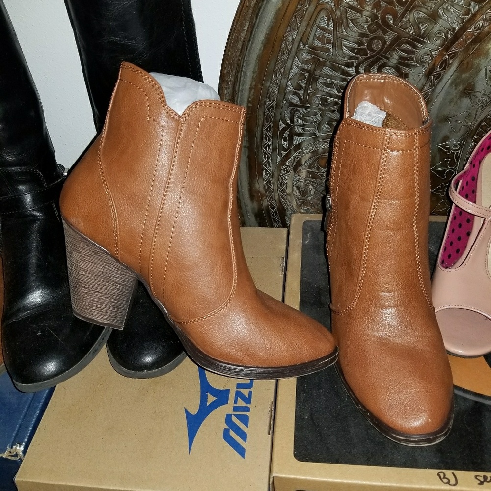 Dollhouse booties