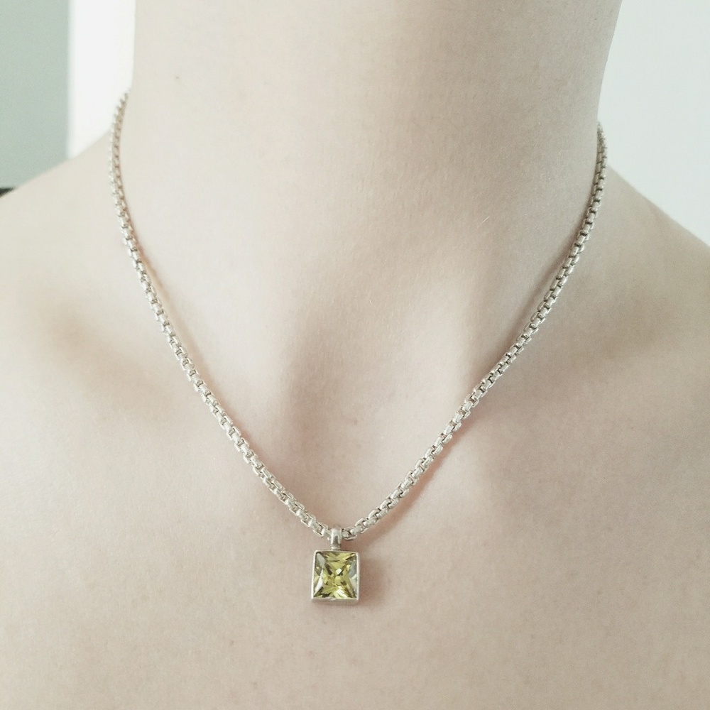 Necklace peridot