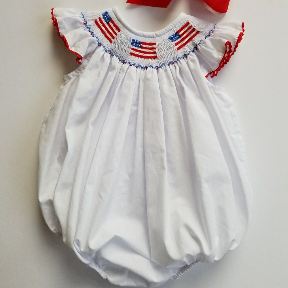 SOLD - Smocked Auctions EUC Smocked Bubble