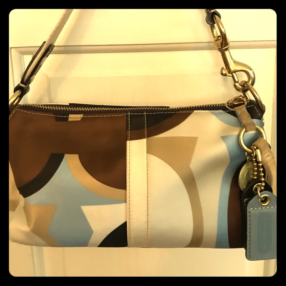 *SOLD*Authentic COACH East-West Silk Scarf Print